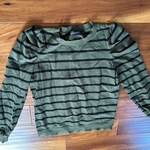Merokeety Green and Black Stripes Puff Shoulder Sweater size Small - Picture 2 of 4